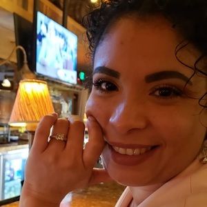 Meet your Posher, Ofelia